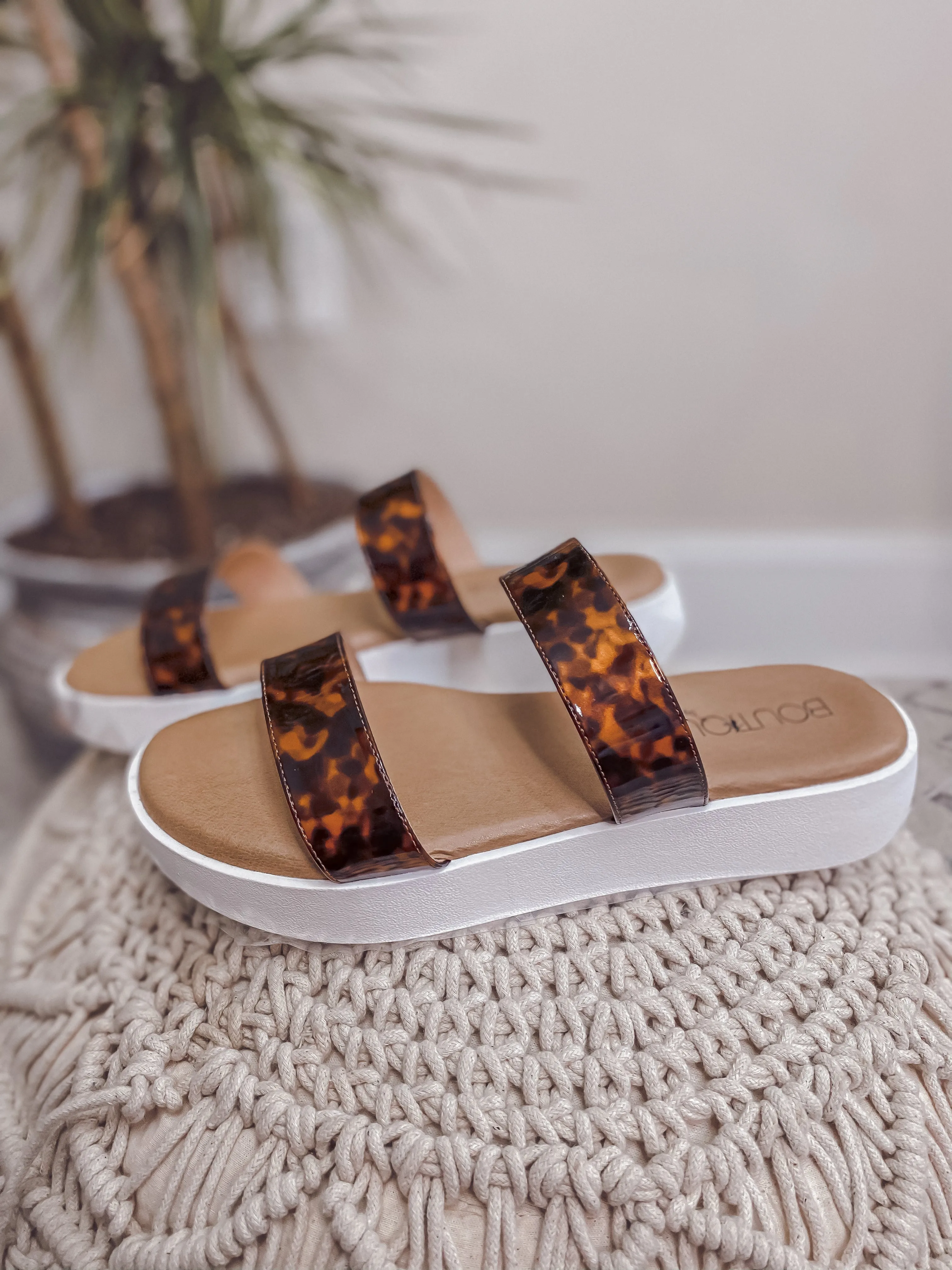 Corkys Paddle Board Tortoise Sandals