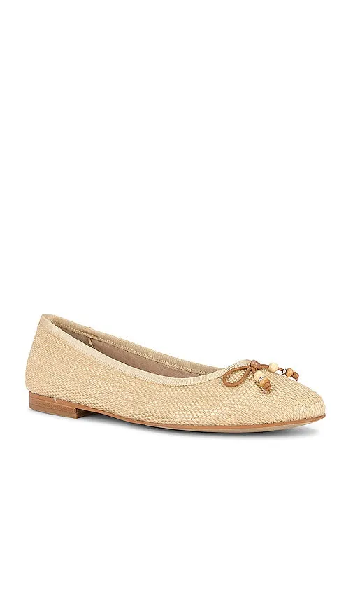 Dolce Vita Cacy Flat in Beige