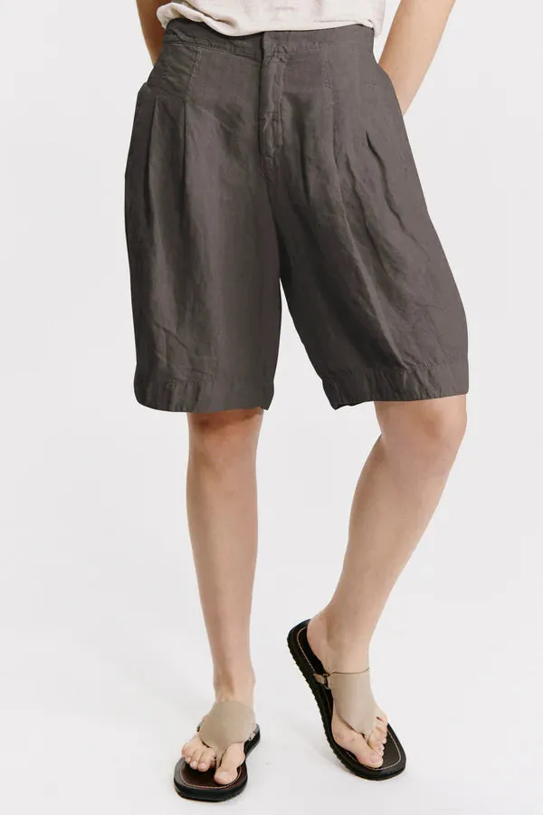 Linen shorts with elastic