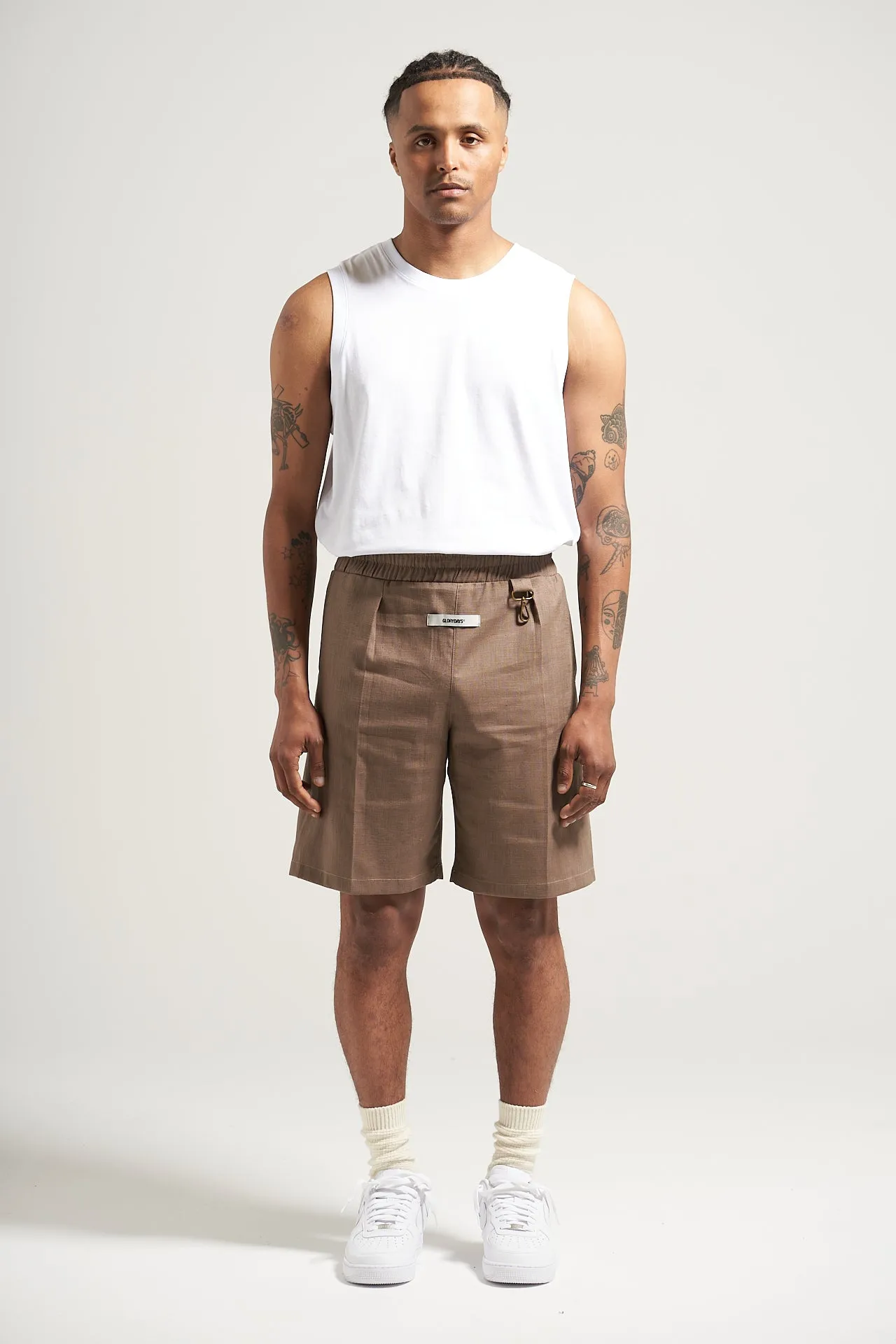 The Walnut Linen Pleat Short