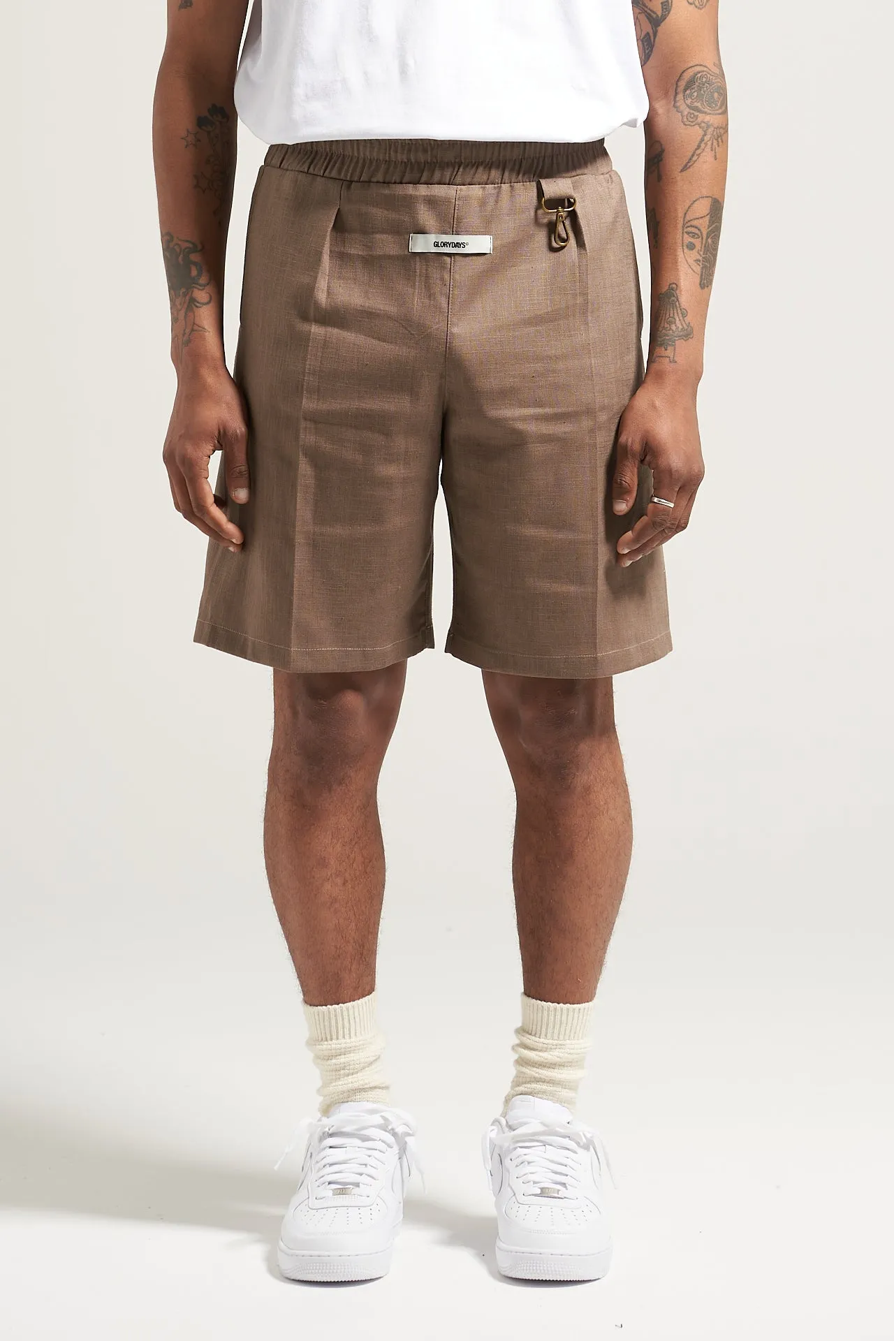 The Walnut Linen Pleat Short